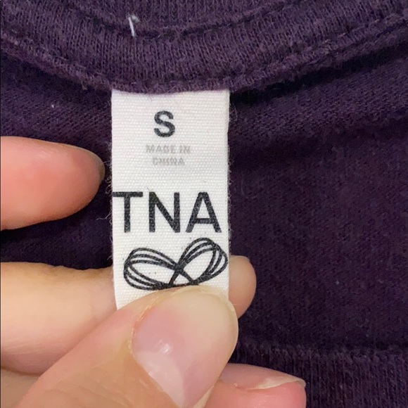 Tna aritzia long sleeve top - Picture 2 of 3